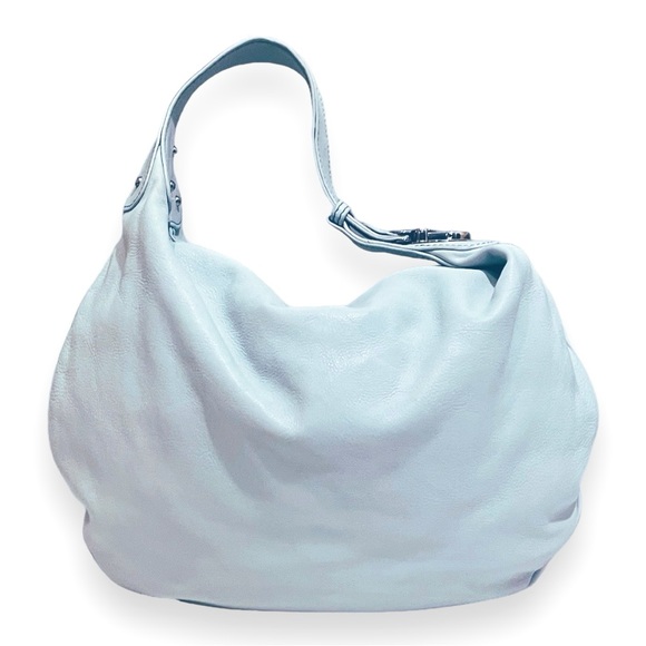 FEEL FREE TO MAKE AN OFFER! - Picture 6 of 10